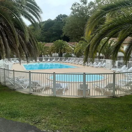 Duplex Pour 6 Personnes F3 La Croisiere Avec Piscine Biarritz